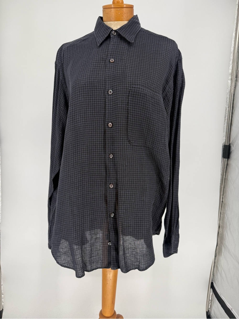 Barney’s Men's Black & Gray Micro-Check Linen Button-Up Shirt sz Large - Picture 3 of 8